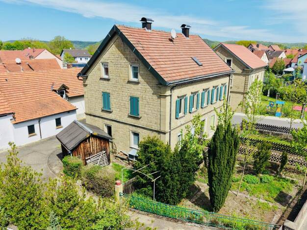 Einfamilienhaus zum Kauf 275.000 € 9 Zimmer 275 m² 1.161 m² Grundstück Sand a.Main 97522