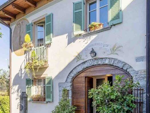 Haus zum Kauf 1.250.000 € 348 m² 450 m² Grundstück Verbania 28922