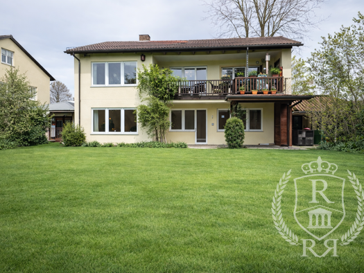 Mehrfamilienhaus zum Kauf 1.050.000 € 7 Zimmer 200 m² 850 m² Grundstück Schloßberg Stephanskirchen 83071