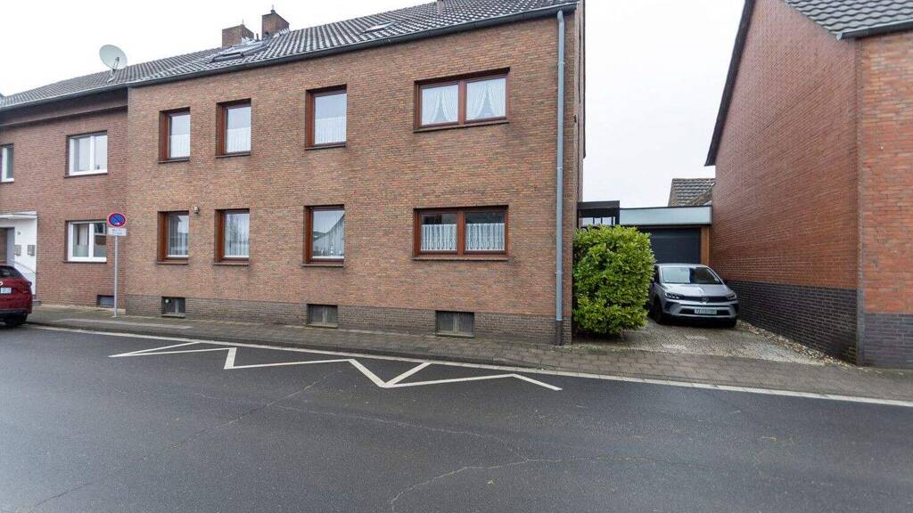 Mehrfamilienhaus zum Kauf 1.300.000 € 10 Zimmer 303 m² 1.649 m² Grundstück Uedesheim Neuss 41468