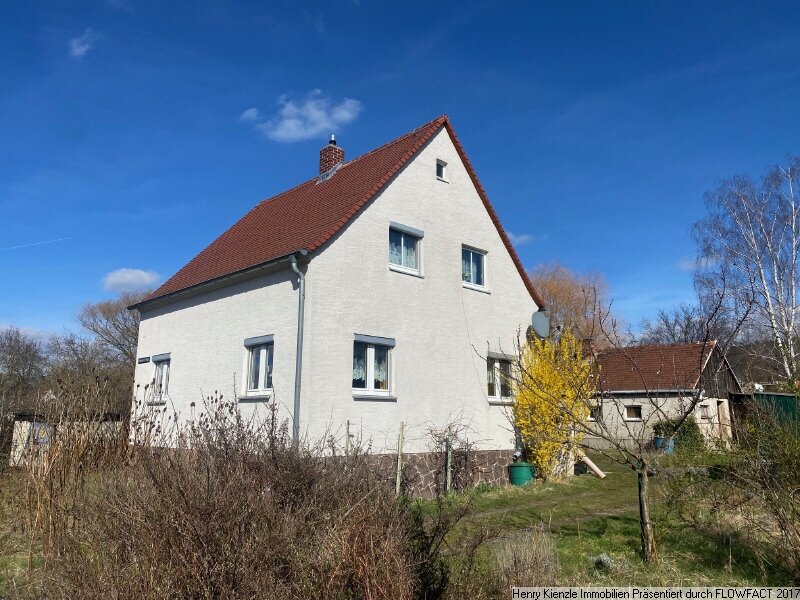 Einfamilienhaus zum Kauf 300.000 € 5 Zimmer 120 m²<br/>Wohnfläche 890 m²<br/>Grundstück Weinböhla 01689