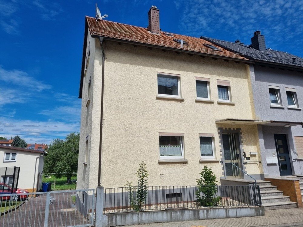 Doppelhaushälfte zum Kauf 249.000 € 8 Zimmer 120 m²<br/>Wohnfläche 546 m²<br/>Grundstück Beerfelden Oberzent / Beerfelden 64760