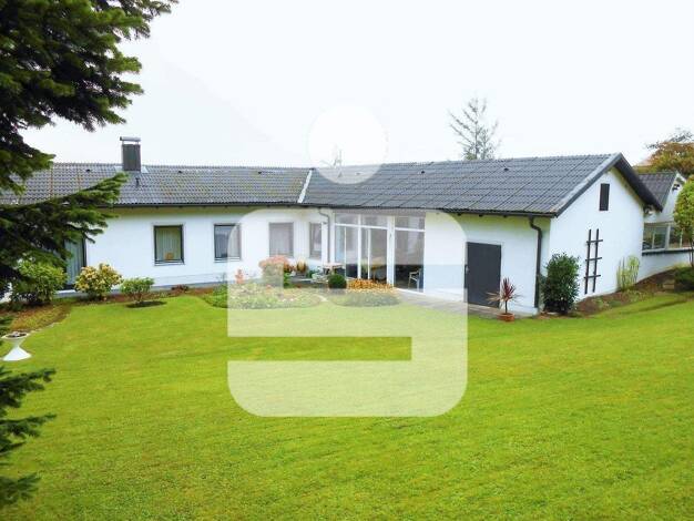 Einfamilienhaus zum Kauf 420.000 € 8 Zimmer 278 m² 1.141 m² Grundstück Griesbach Bad Griesbach 94086