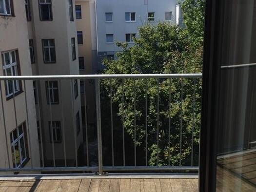 Wohnung zur Miete 387 € 2 Zimmer 49,7 m² frei ab 01.12.2026 Otto-von-Guericke-Straße 46 Altstadt Magdeburg 39104