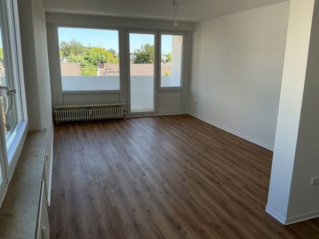 Wohnung zur Miete 883 € 3 Zimmer 76,8 m² 2. Geschoss frei ab 31.08.2026 Odenwaldstraße 2 Heusenstamm Heusenstamm 63150