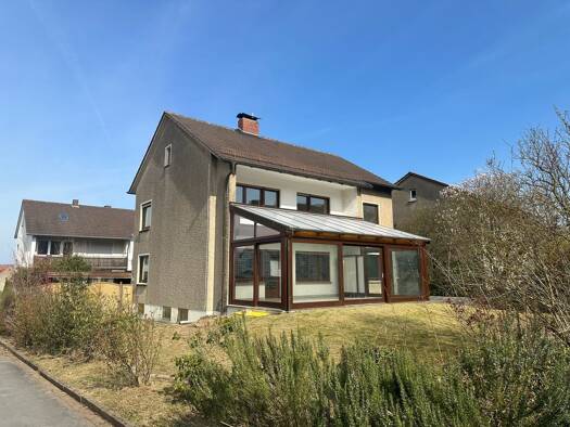 Einfamilienhaus zum Kauf provisionsfrei 219.000 € 6 Zimmer 180 m² 520 m² Grundstück frei ab sofort Quernheim Kirchlengern 32278