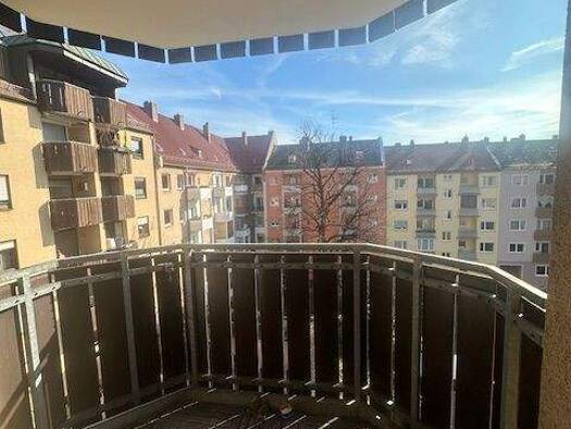 Wohnung zur Miete 990 € 3 Zimmer 91 m² 4. Geschoss frei ab sofort Lichtenhof Nürnberg 90459