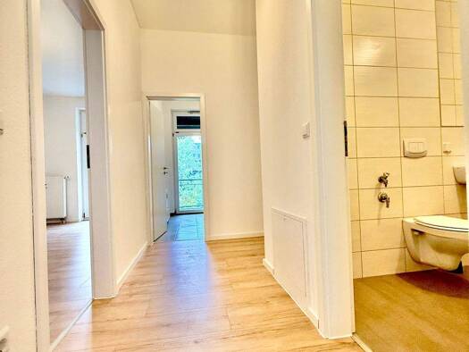 Wohnung zur Miete 592 € 3 Zimmer 74 m² frei ab sofort Humboldtstraße 2 Yorckgebiet Sonnenberg 09130