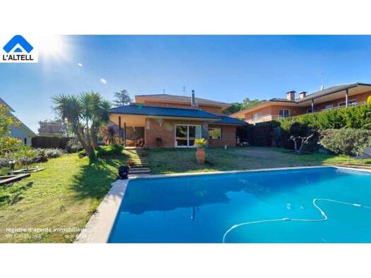 Villa zum Kauf 760.000 € 4 Zimmer 364 m² 1.026 m² Grundstück l'Ametlla del Vallès 08480