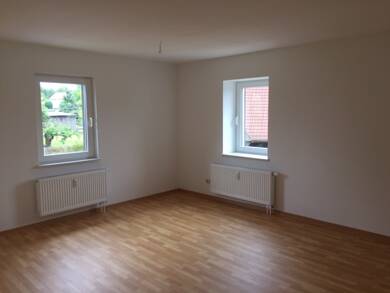 Wohnung zur Miete 250 € 2 Zimmer 50 m² 1. Geschoss Waldheim Waldheim 04736