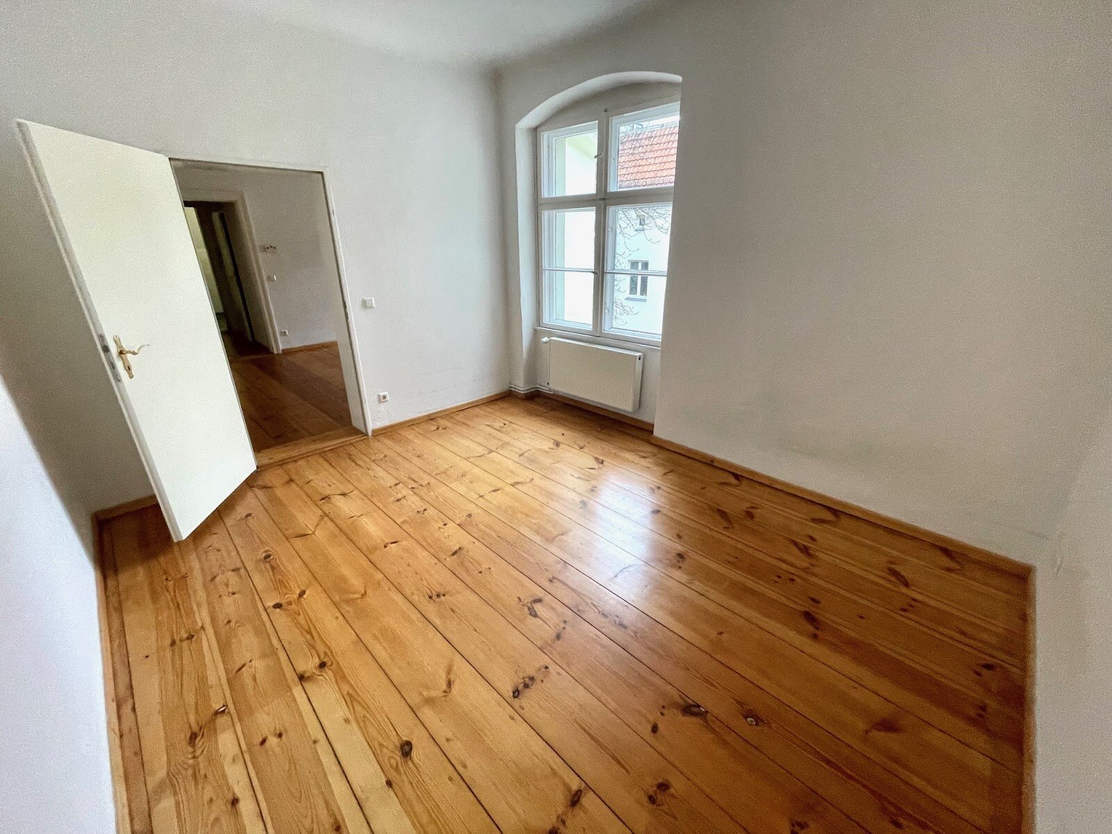 Wohnung zur Miete 502,28 € 2 Zimmer 46 m²<br/>Wohnfläche 4.<br/>Geschoss 01.12.2024<br/>Verfügbarkeit Lübecker Str. 18 Moabit Berlin 10559