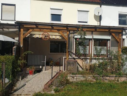 Reihenhaus zur Miete 1.500 € 6 Zimmer 132 m² frei ab 01.12.2025 Kleinschwarzenlohe Wendelstein 90530