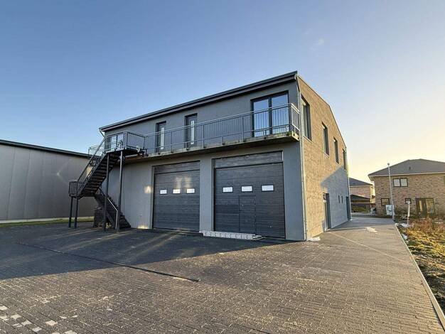 Lagerhalle zur Miete - Erstbezug 2.800 € 225,7 m² Lagerfläche Kölln-Reisiek 25337