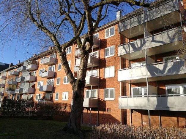 Wohnung zur Miete 638 € 2,5 Zimmer 59 m² 3. Geschoss frei ab 19.08.2025 Lornsenstr. 57 Brunswik Kiel 24105
