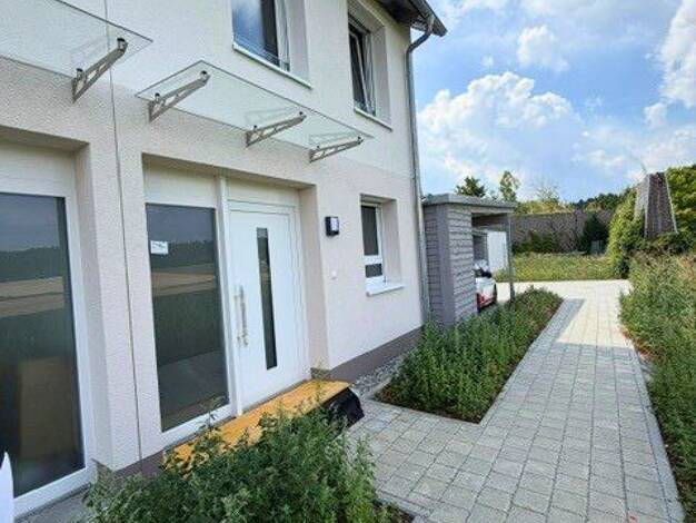 Reihenendhaus zur Miete - Erstbezug 1.420 € 5,5 Zimmer 137 m² 241 m² Grundstück Leonberger Straße 34/3 Schwenningen Villingen-Schwenningen 78054