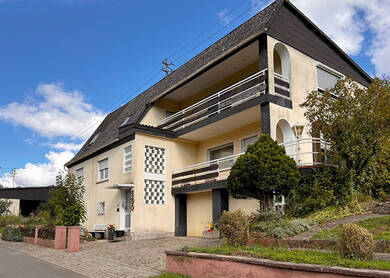 Einfamilienhaus zum Kauf 299.000 € 7 Zimmer 218 m² 1.090 m² Grundstück Steinwenden Steinwenden 66879