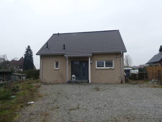 Einfamilienhaus zum Kauf provisionsfrei 236.000 € 5 Zimmer 111 m² 879 m² Grundstück Oberbauerschaft Hüllhorst 32609