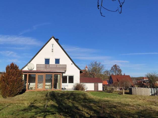 Einfamilienhaus zum Kauf provisionsfrei 395.000 € 5 Zimmer 144,9 m² 1.585,7 m² Grundstück frei ab 01.12.2026 Dombühl Dombühl 91601