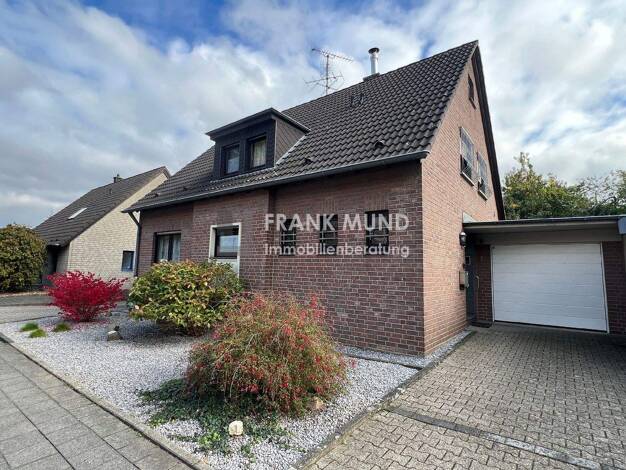 Mehrfamilienhaus zum Kauf 435.000 € 6 Zimmer 124 m² 289 m² Grundstück Wickrath Mönchengladbach-Wickrath 41189