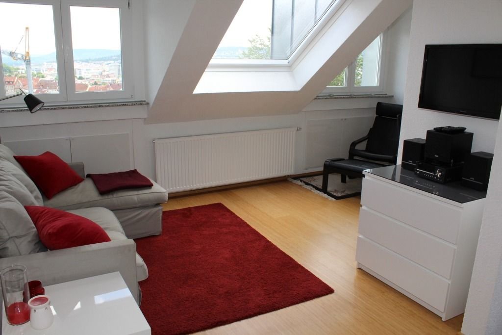 Wohnung zur Miete Wohnen auf Zeit 2.150 € 2 Zimmer 48 m²<br/>Wohnfläche 01.01.2025<br/>Verfügbarkeit Honoldweg Lenzhalde Stuttgart 70193