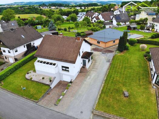 Einfamilienhaus zum Kauf 335.000 € 6 Zimmer 164 m² 680 m² Grundstück Neschen Neustadt (Wied) 53577