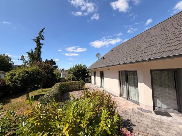 Bungalow zum Kauf 409.000 € 3 Zimmer 102 m² 695 m² Grundstück Heiligenkirchen Detmold 32760