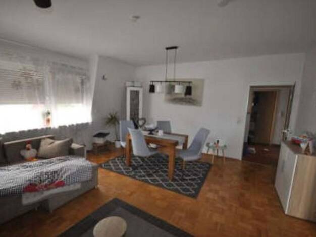 Wohnung zum Kauf provisionsfrei 250.000 € 3 Zimmer 90 m² 2. Geschoss Büdesheim Schöneck 61137