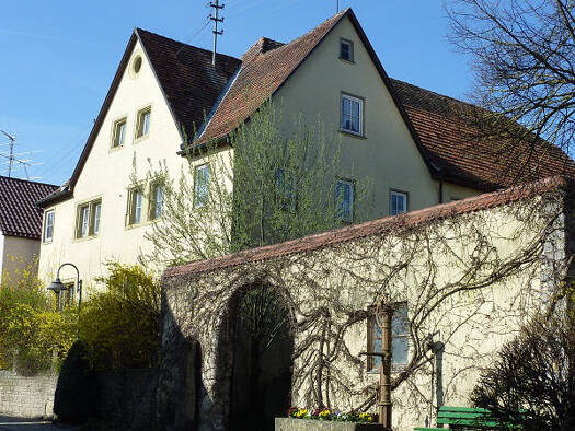 Haus zum Kauf 215.000 € 16 Zimmer 348 m² 1.375 m² Grundstück Elpersheim Weikersheim 97990