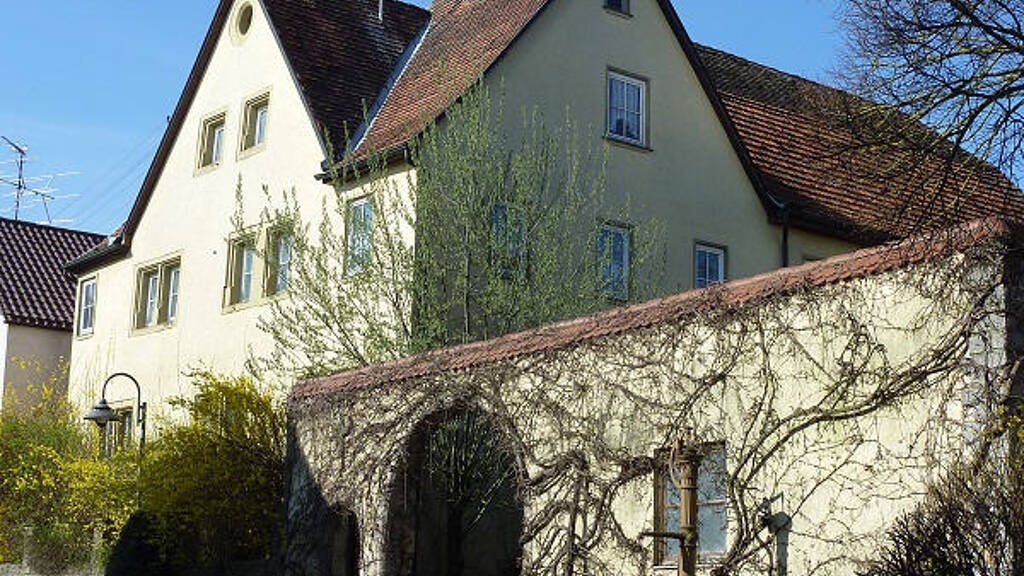 Haus zum Kauf 215.000 € 16 Zimmer 348 m² 1.375 m² Grundstück Elpersheim Weikersheim 97990