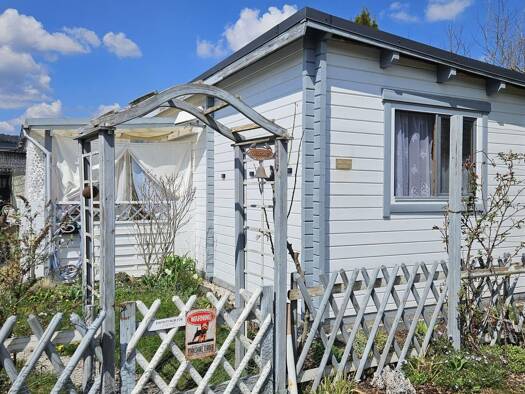 Haus zum Kauf 35.000 € 2 Zimmer 25 m² 180 m² Grundstück Waidmannsfeld 2763