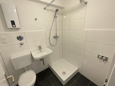 Wohnung zur Miete 409 € 2 Zimmer 56 m² 2. Geschoss Rügenstraße 16 Neumühl Duisburg 47167