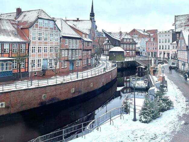 Wohnung zur Miete 800 € 2 Zimmer 75 m² 2. Geschoss Stade 21682