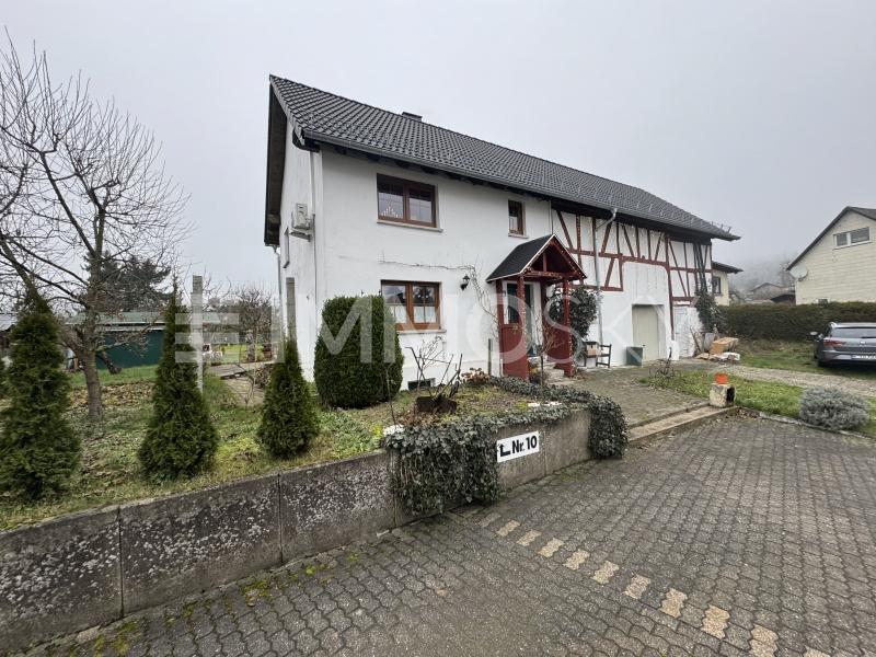 Einfamilienhaus zum Kauf 230.000 € 2 Zimmer 85 m²<br/>Wohnfläche 1.100 m²<br/>Grundstück Arborn Greifenstein 35753