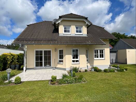 Einfamilienhaus zum Kauf 549.000 € 4 Zimmer 117,9 m² 544 m² Grundstück Weidach Weitramsdorf 96479