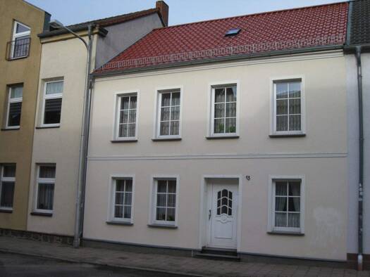 Stadthaus zum Kauf 310.000 € 5 Zimmer 130 m² 183 m² Grundstück frei ab sofort Randgebiet Barth 18356