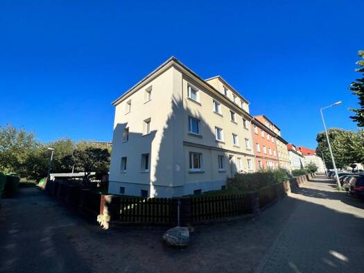 Wohnung zur Miete 384 € 2 Zimmer 43,6 m² 3. Geschoss frei ab 01.10.2026 Weststadt Schwerin 19059