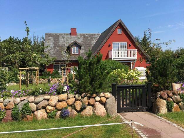 Doppelhaushälfte zur Miete 3.950 € 7 Zimmer 250 m² 1.250 m² Grundstück Wenningstedt 25996