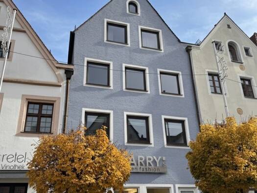 Wohnung zur Miete 1.750 € 2 Zimmer 94 m² frei ab sofort Oberer Markt 8 Weiden Weiden in der Oberpfalz 92637