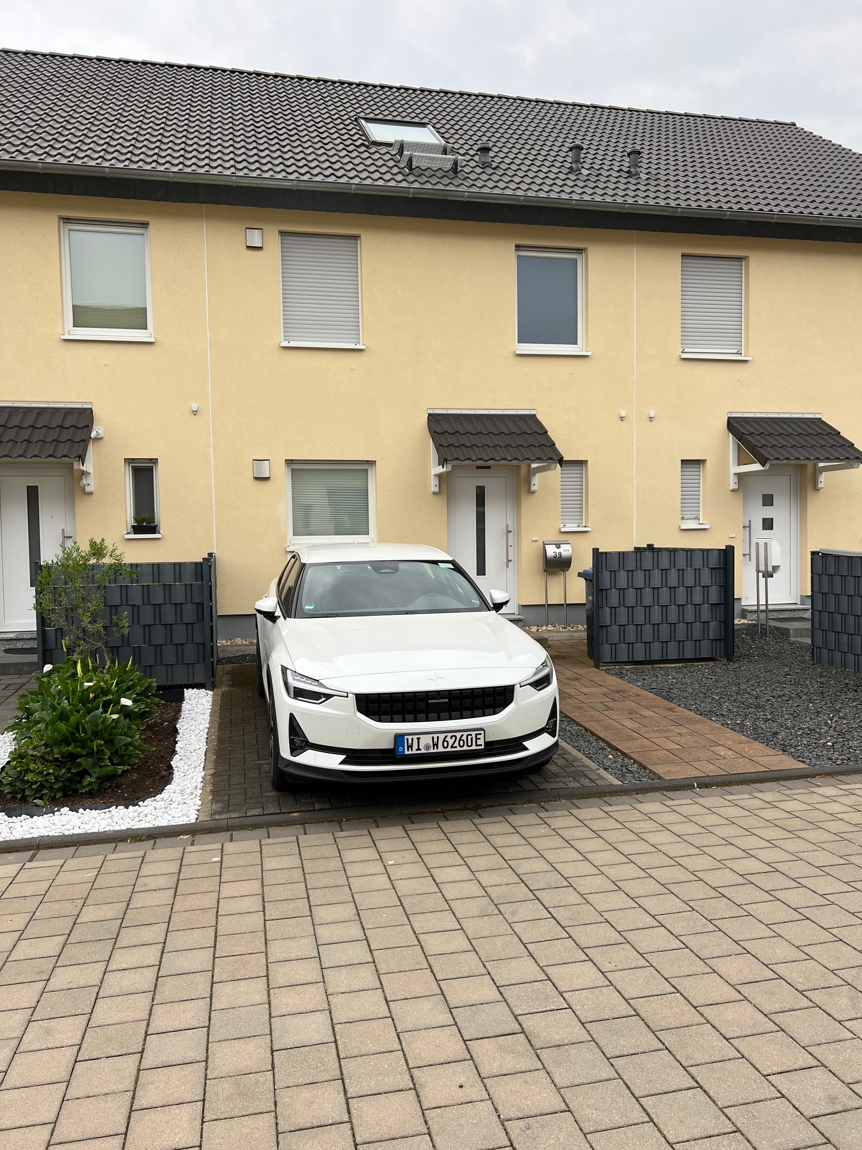 Reihenmittelhaus zur Miete 1.640 € 4 Zimmer 125 m²<br/>Wohnfläche 180 m²<br/>Grundstück ab sofort<br/>Verfügbarkeit Buschdorf Bonn 53117