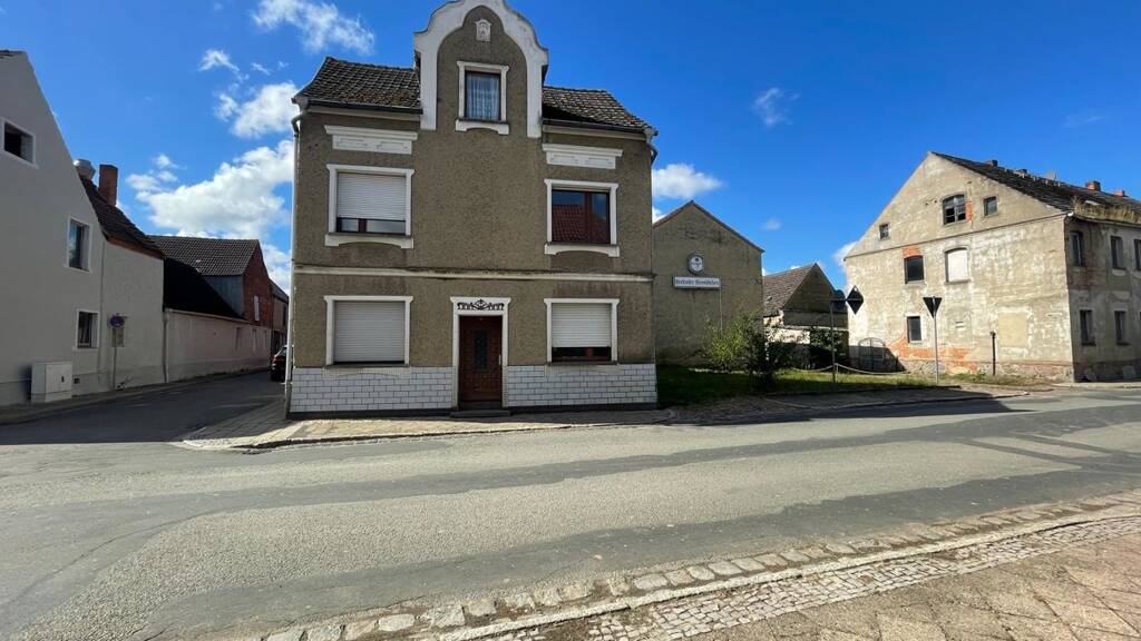 Haus zum Kauf 89.000 € 6 Zimmer 140 m² 450 m² Grundstück Freyenstein Wittstock/Dosse Freyenstein / Freyenstein 16909