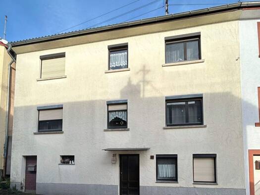 Einfamilienhaus zum Kauf 299.000 € 7 Zimmer 156 m² 377 m² Grundstück Bergstraße 37 Meckesheim 74909