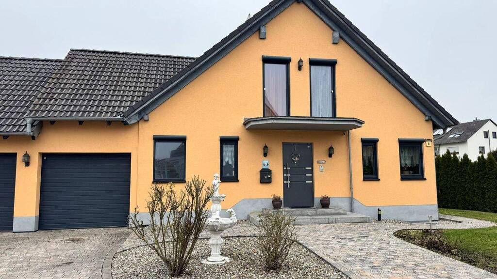 Einfamilienhaus zum Kauf 850.000 € 10 Zimmer 300 m² 697 m² Grundstück frei ab sofort Adelsdorf 91325