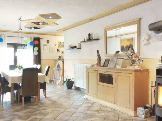 Einfamilienhaus zum Kauf 299.000 € 6 Zimmer 146 m² 1.103 m² Grundstück Frankenbrunn Oberthulba 97723