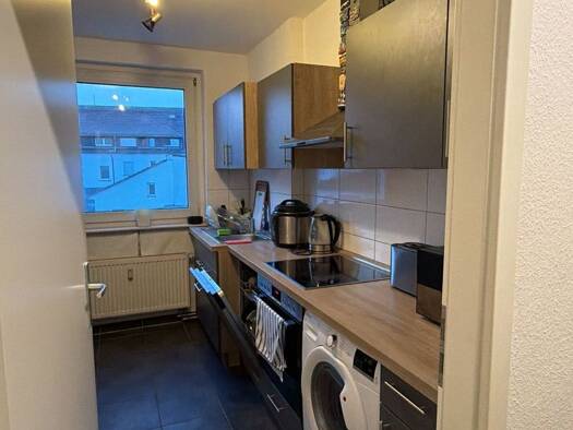 WG-Zimmer zur Miete 387 € 17 m² Geschoss 1/3 frei ab sofort Hügelstraße 7 Darmstadt 64283