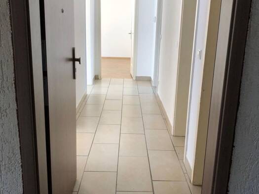Wohnung zur Miete 1.350 € 4 Zimmer 75 m² Geschoss 1/3 frei ab sofort Bad Cannstatt Bad Cannstatt 70372