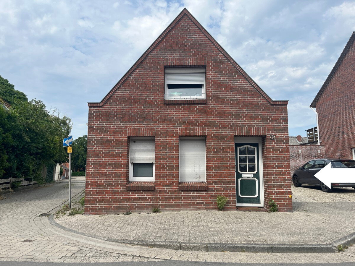 Einfamilienhaus zum Kauf 129.000 € 4 Zimmer 115 m²<br/>Wohnfläche 140 m²<br/>Grundstück ab sofort<br/>Verfügbarkeit Norden Norden 26506