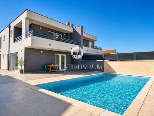 Haus zum Kauf 520.000 € 4 Zimmer 135 m² 300 m² Grundstück NOVIGRAD