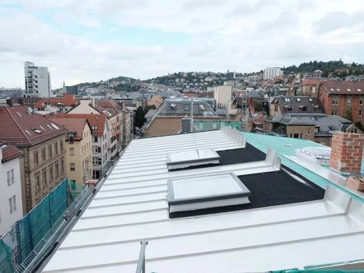 Wohnung zur Miete 1.076 € 2,5 Zimmer 82 m² frei ab 01.10.2026 Süd Süd 70180