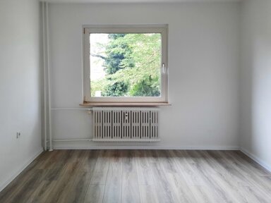 Wohnung zur Miete 355 € 3 Zimmer 54,2 m² 1. Geschoss Straßburger Straße 46 Untermeiderich Duisburg 47137