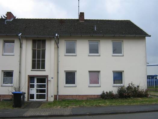 Mehrfamilienhaus zum Kauf provisionsfrei 345.000 € 13 Zimmer 300 m² 1.600 m² Grundstück frei ab sofort Im Neuen Felde 106 Uelzen Uelzen 29525